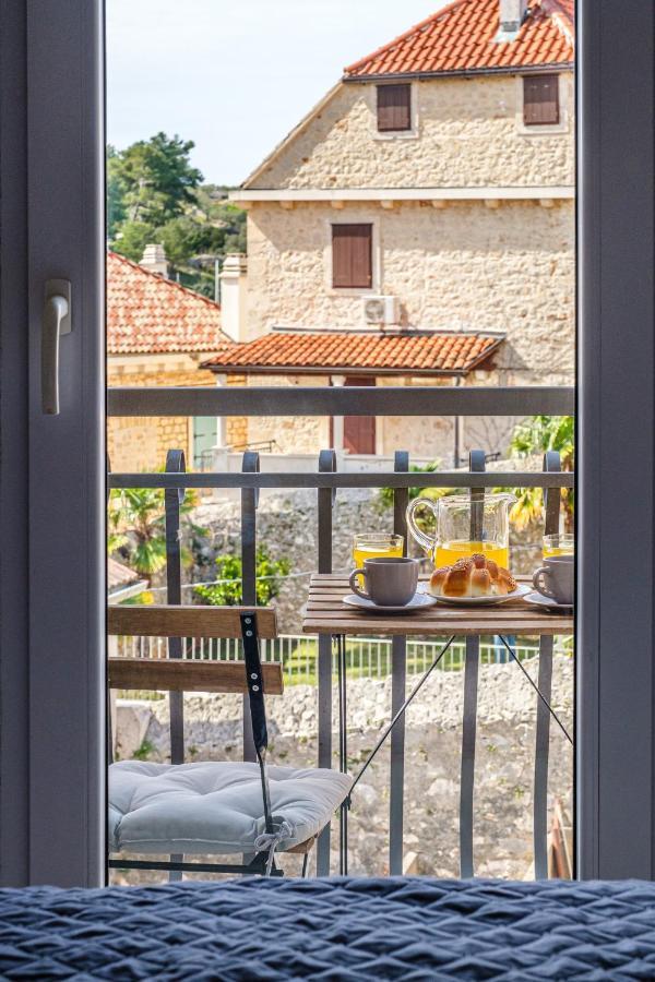 Villa Trebotic Milna  Exterior photo